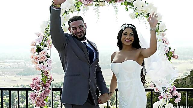 Shemale bride tries hard anal sex right after the ceremony