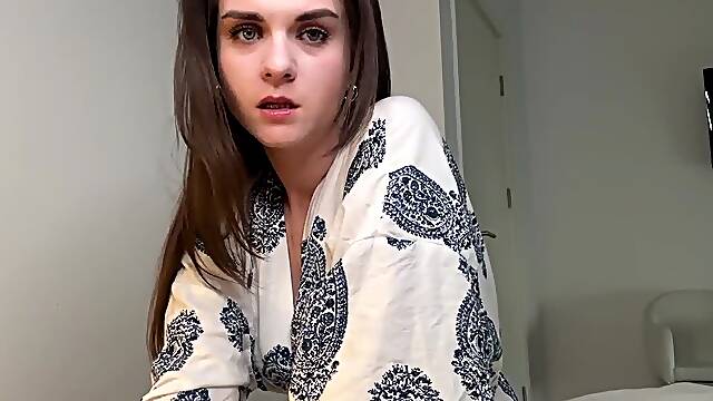 Stepmother was caught by her stepson in her bedroom while she cumming