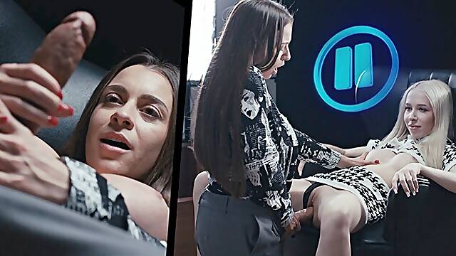 Josephine Jackson and Nata Oceans time stopped action by Freeze