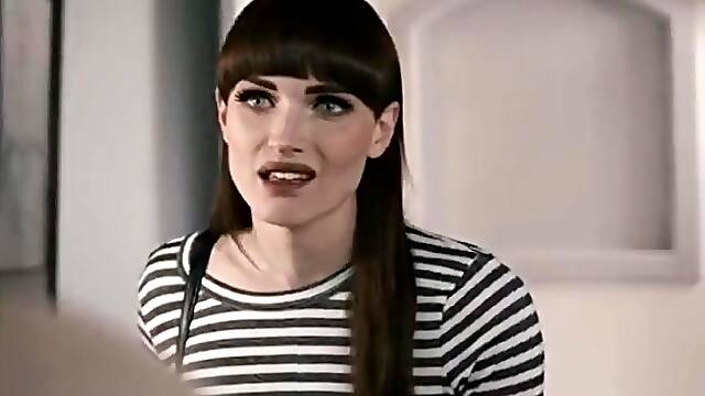 Natalie and Reagan Foxx