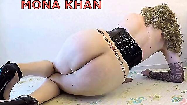 Pakistani shemale Pathan dancer posing naked for you