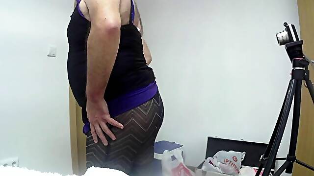 Trying on lingerie buyed on VINTEND, from a french step mom