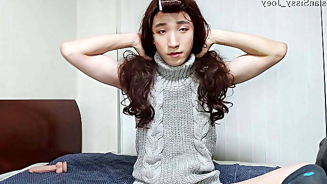 Self prostate massage makes brain out sissygasm