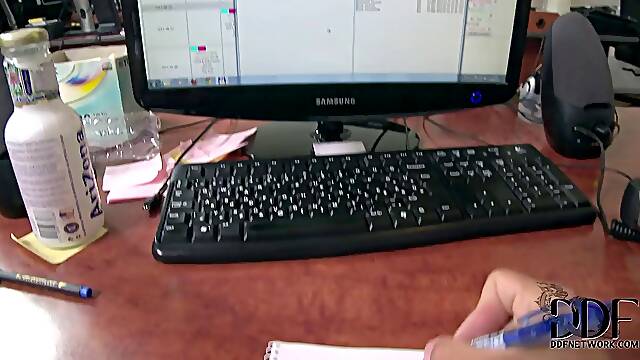 Lindsey Olsen - Secretarys Nylon Soles