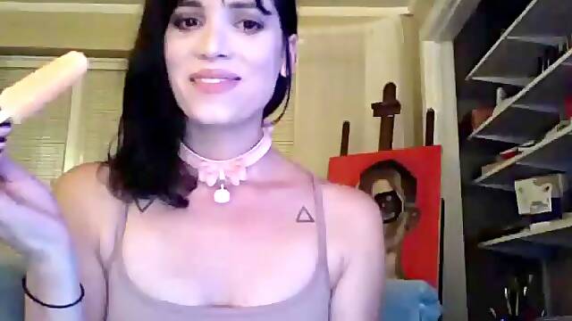 Kiki hart Trans Cams nut nectar