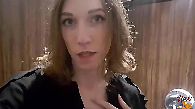 Rump Butt-Plug Have Fun & Onanism in Public Rest Room