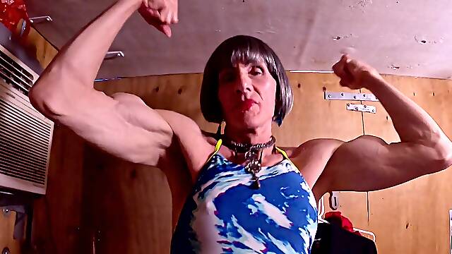 Alexandria Femboy- Dances to Walk Like An Egyptian (elderly YT movie)