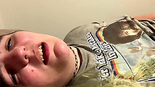 Trans hoe ShawtyTheGoblin spunks with her electro-hitachi