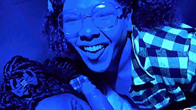 My sizzling greatest homie invited me to give a co-op oral on her kinky beau at the pub