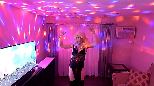 Luxurious Lexi CD Dance