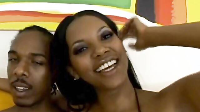 Ebony teen pussy fuck slut sticks out her bubble butt