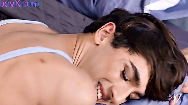 Upskirt glam deepthroats dildo by femboi