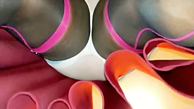 BlueGirl70 Sexy Panty Upskirt Show