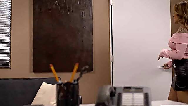 My Asian secretary wants me to fuck her pussy