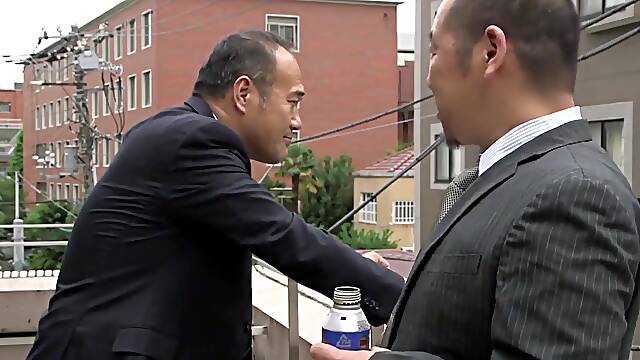 [nsps-635] The Sexual Habits Of A 50-year-old Husband Who Peeped At The Scene Of His Wife’s Cuckoldry With Maeta Kanako And Kanako Maeda