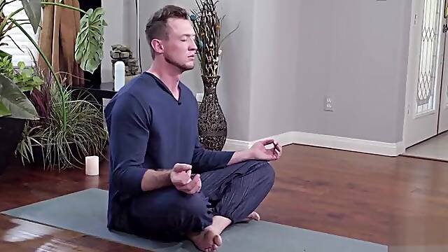 Shemale Yoga