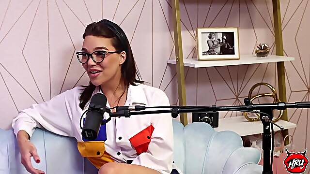 Emma Rose: Getting Castrated, Becoming a Top & Dating as a Trans Porn Star!