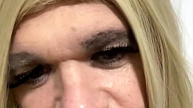 Crossdresser talking to Step Dad ans a CD trying to actually get 'em to come over and play, make our, Suck dong, lick arsehole