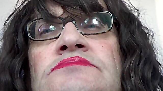 Housewife Serge Lusin. 2025za