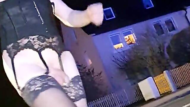 Police patrol nearly caught me when I was undressed at the gas station