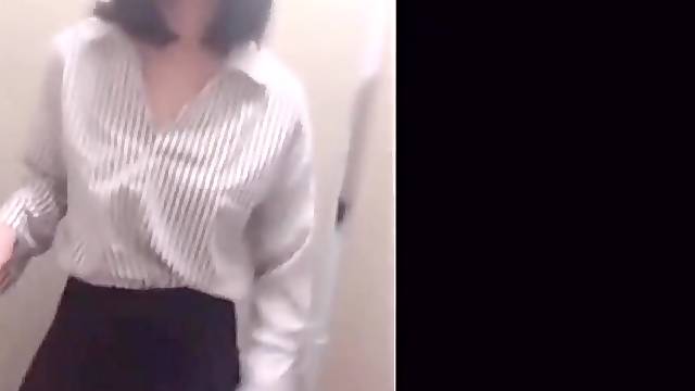 Exhibicionist Oriental Ladyboy selfie stick vids flashing it