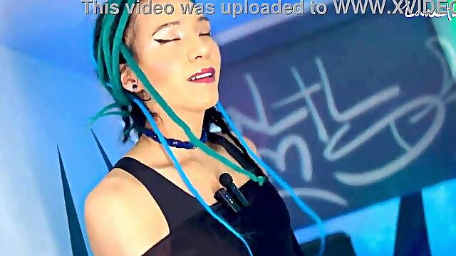 I jism while reciting a poem for you