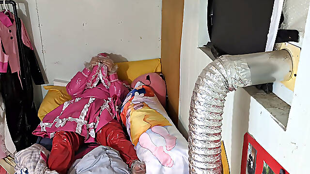 PVC Bonnet Sissy bod cushion boinking and Vibraitor