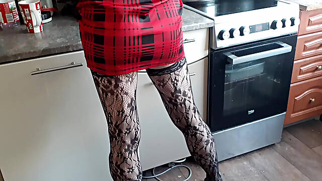 Im making coffee in the kitchen.