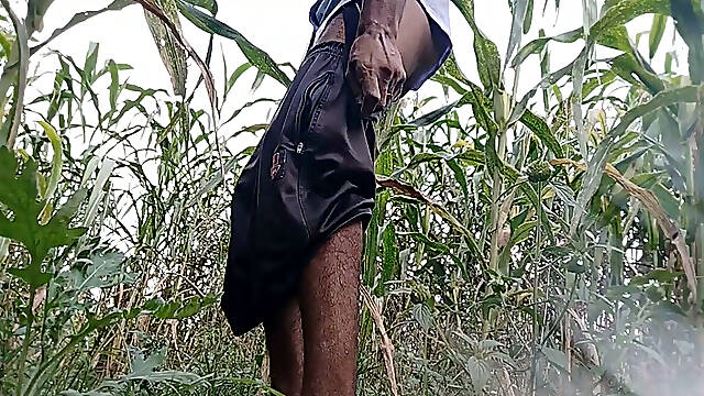 First timer guy with hot indian shemale forest outdoor
