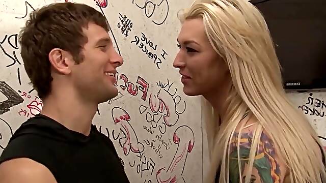 One shemale, two glory fuck tunnels