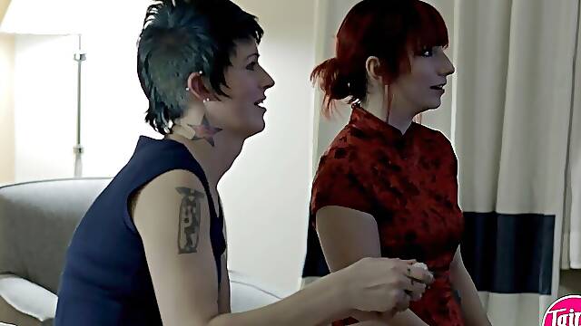TGIRLS porn: Evie (TS) & Oxcetalene (CIS) total flick!